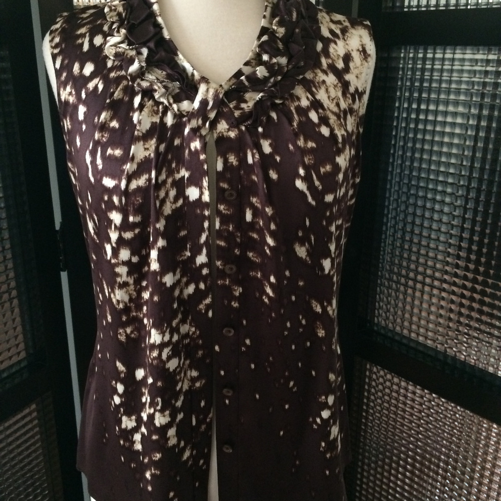 ELIE TAHARI PRINT SLEEVELESS SILK BLEND BLOUSE